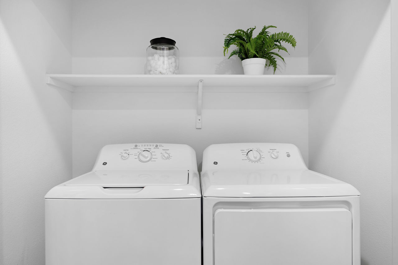 Pine and Parker - Parker, CO - laundry