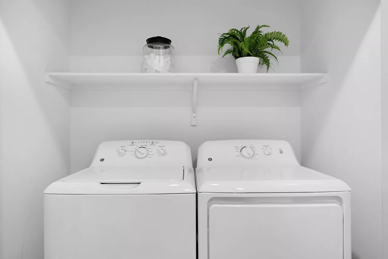 Pine and Parker - Parker, CO - laundry