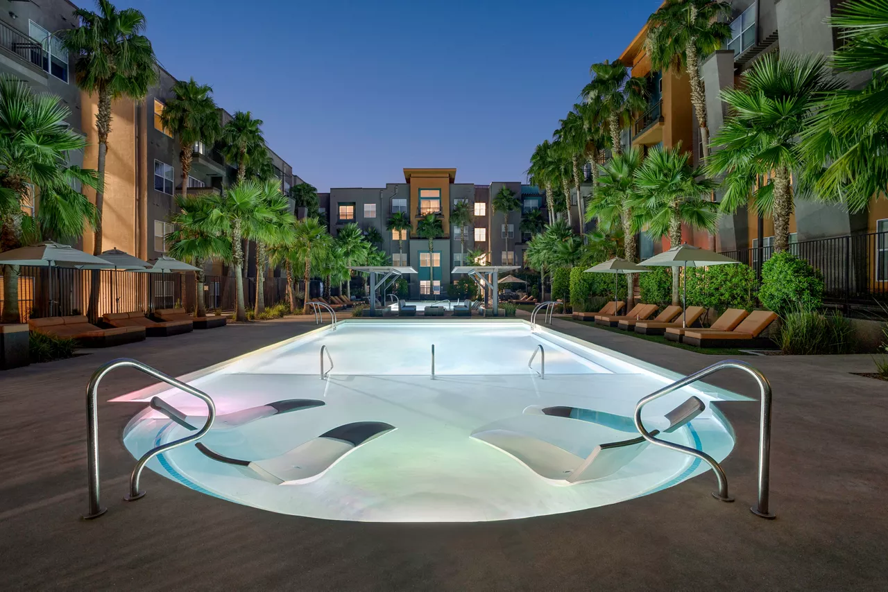Lofts at 7100 in Las Vegas, NV - Pool