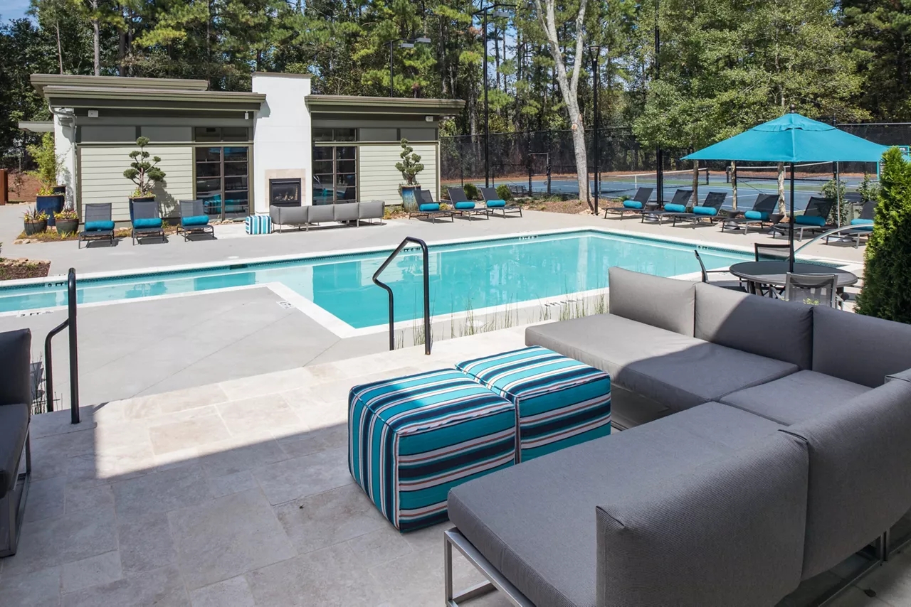 Arden Vue in Atlanta, GA - Outdoor Lounge