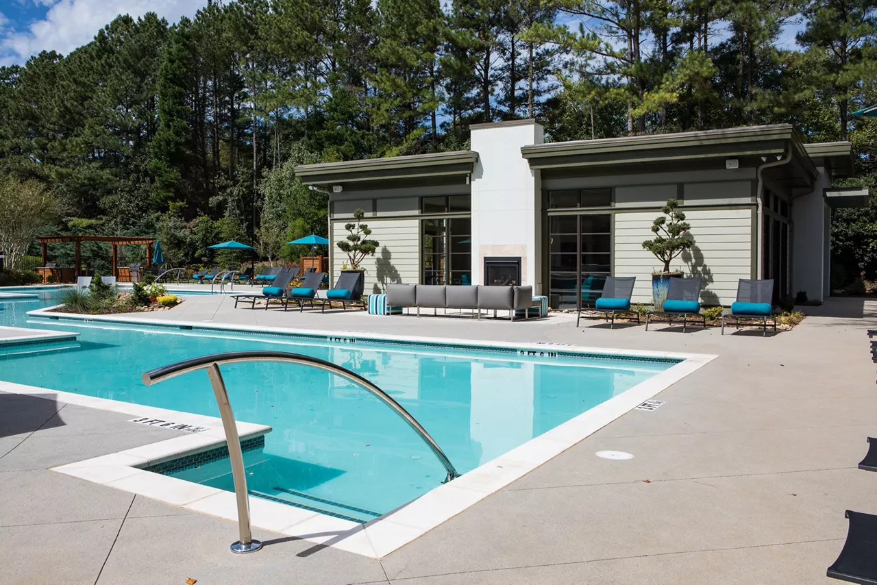 Arden Vue in Atlanta, GA - Pool