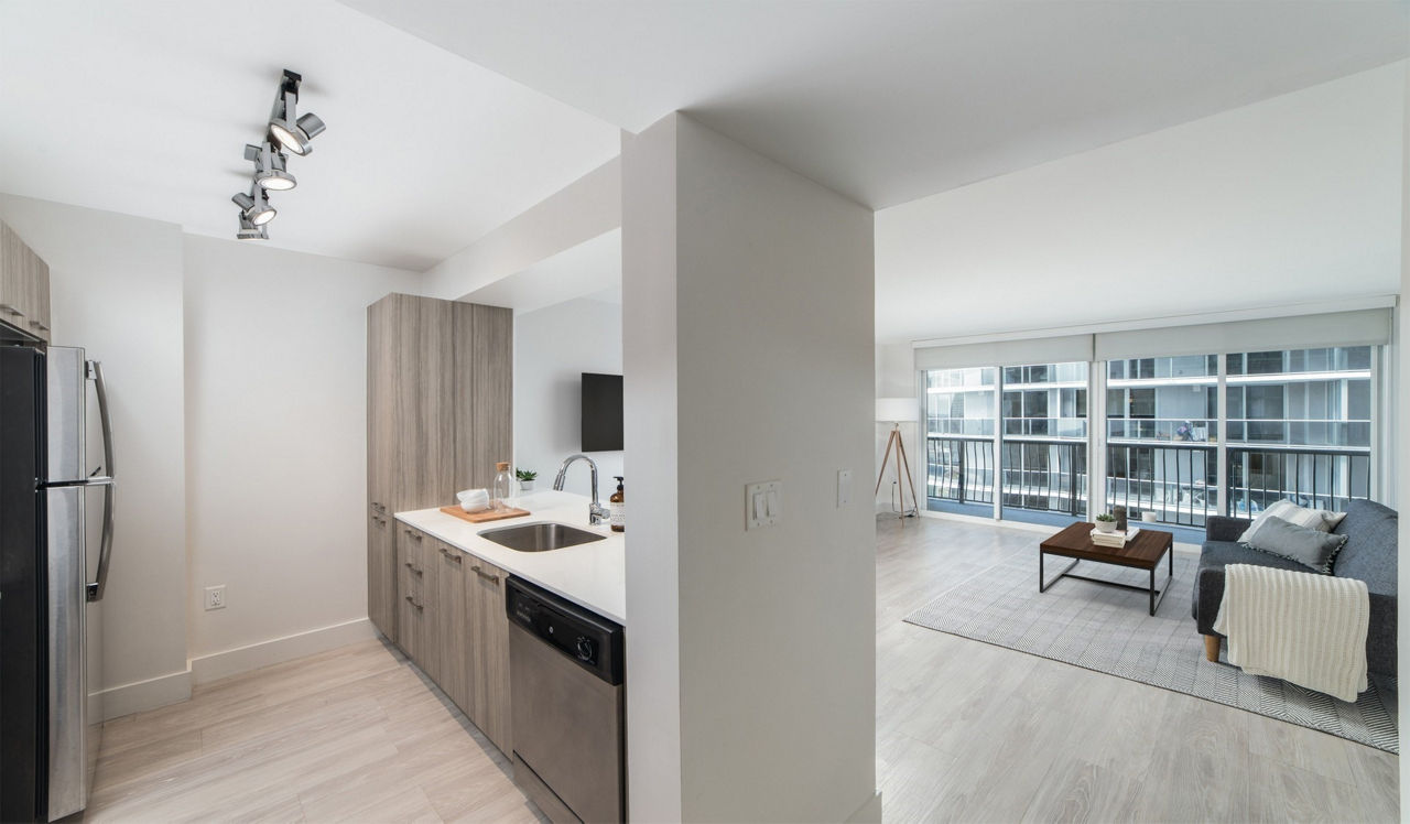 Bay Parc - Miami, FL - kitchen