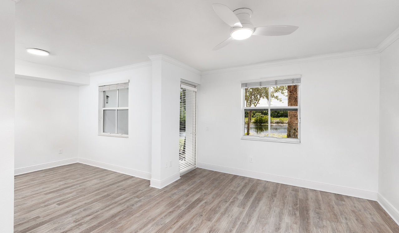 City Center on 7th - Pembroke Pines, FL - Fuente Premier Dining Room