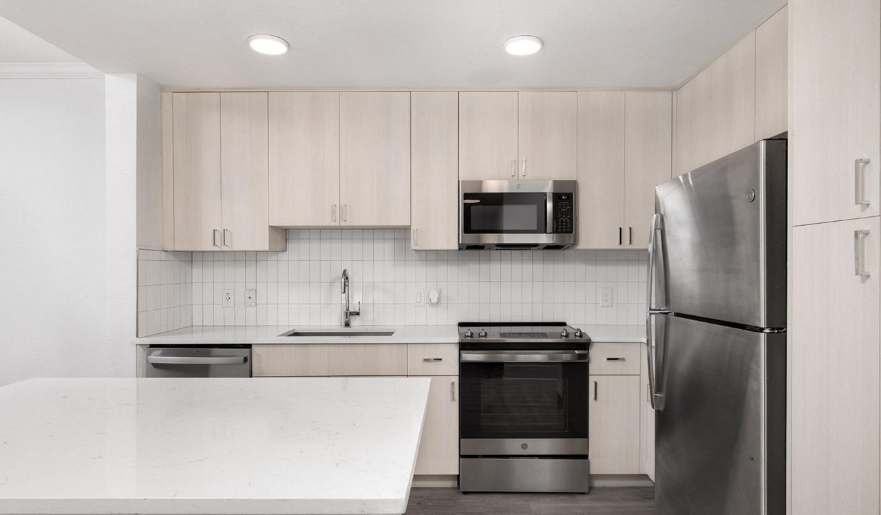 City-Center-On-7th-Fuente-Premier-Townhome-kitchen-edit