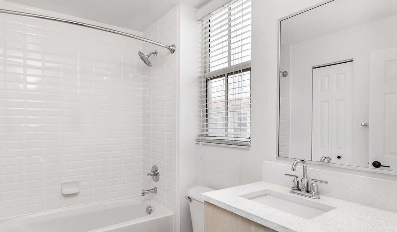 City Center on 7th - Pembroke Pines, FL - Padilla Townhome Premier Bathroom