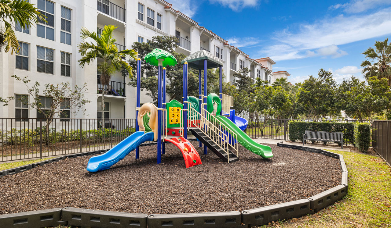 City Center on 7th Apartments - Pembroke Pines, FL - playground