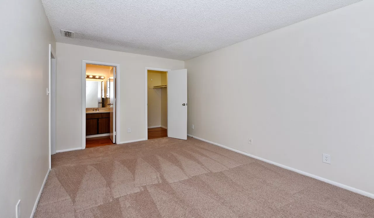 Creekside - Denver, CO - Bedroom