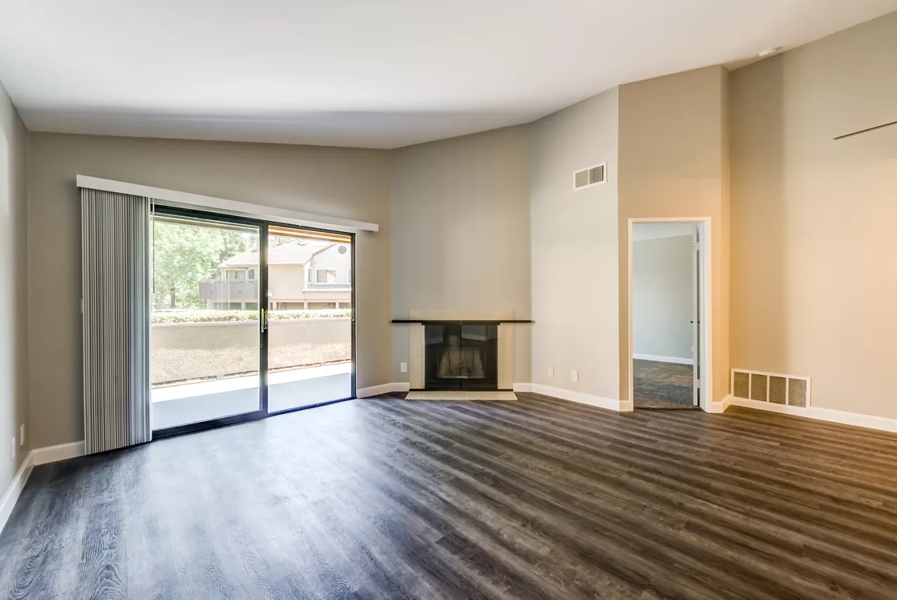 Creekside Alta Loma - Interior