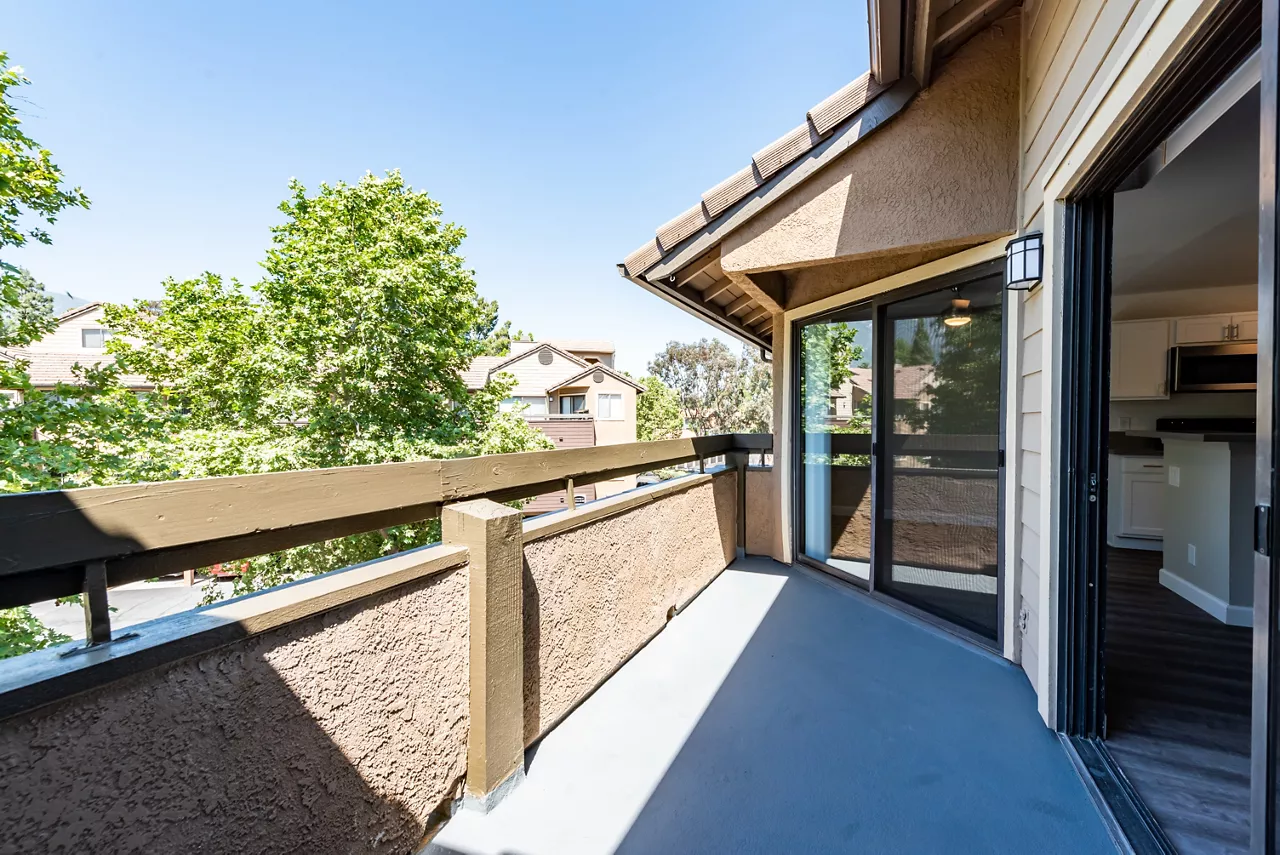 Creekside Alta Loma - Interior