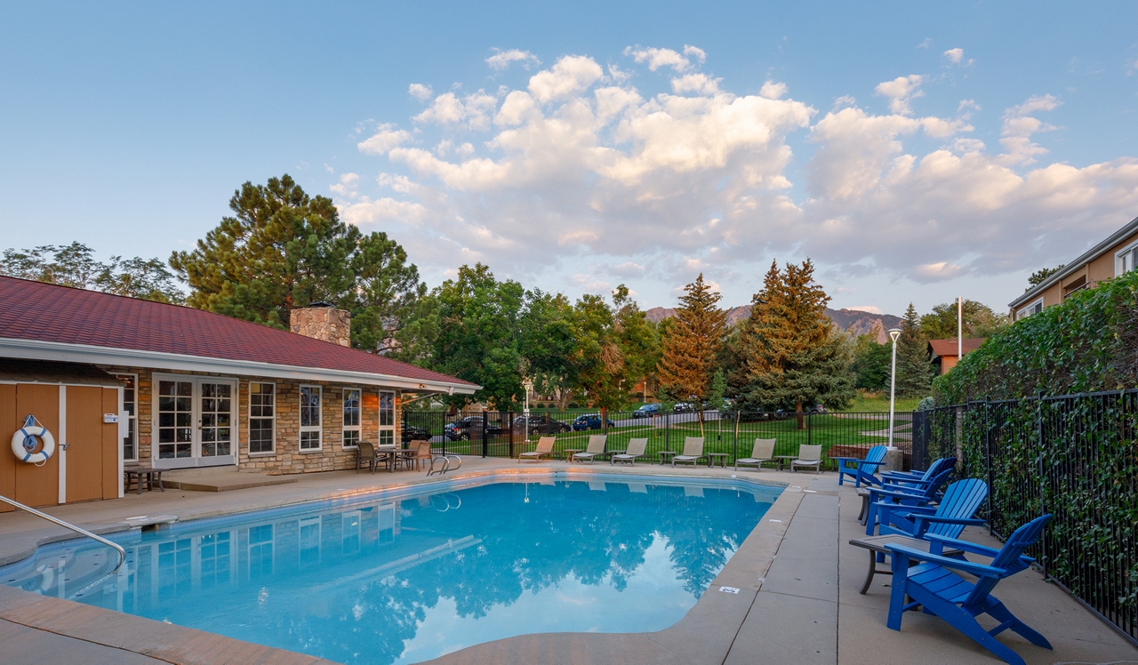 Boulder Creek Apartments in Boulder, CO - Swimming Pool