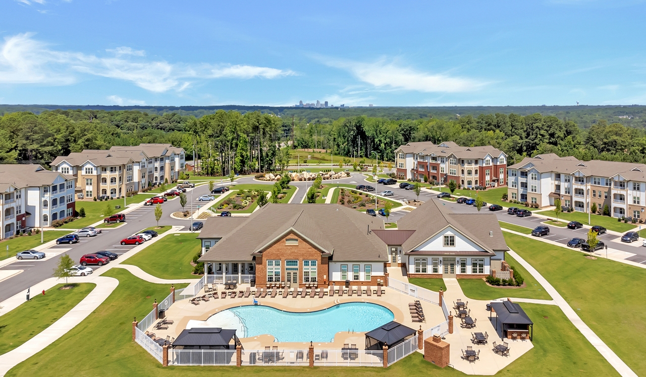 Olde Towne Residences - Raleigh, NC - Birds eye view of clubhouse and pool