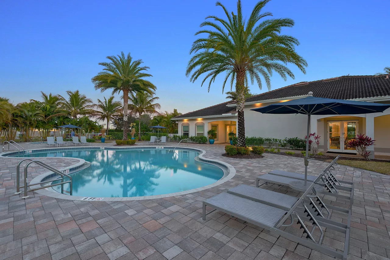 Milano Lakes in Naples, FL - Pool