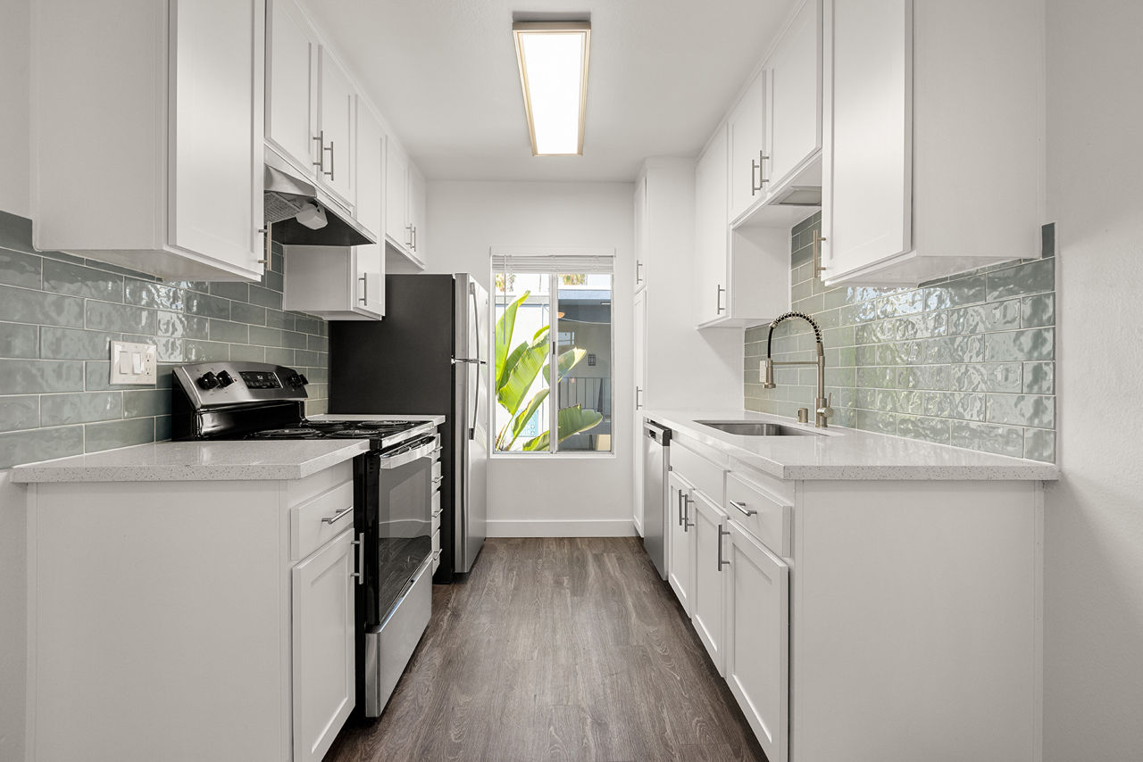 Palms Apartments 6 of 12
