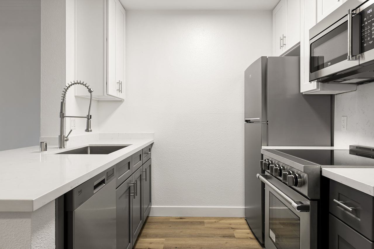 Bay Apartments - San Diego, CA