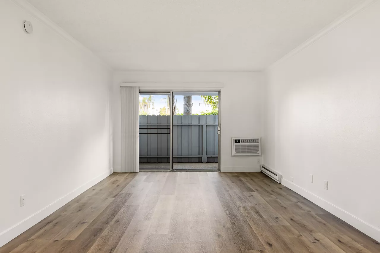 Bay - San Diego, CA - Residences