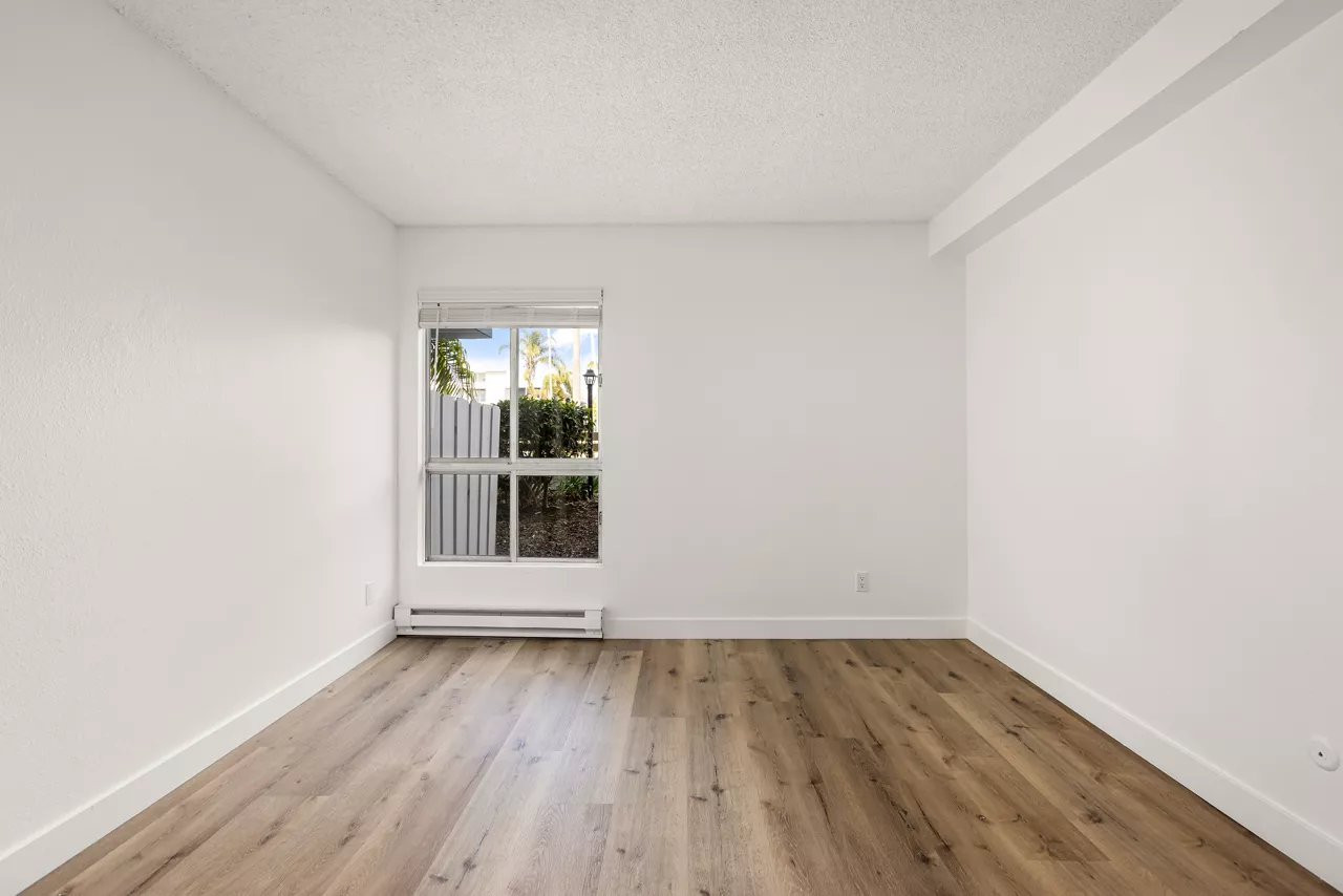 Bay - San Diego, CA - Residences