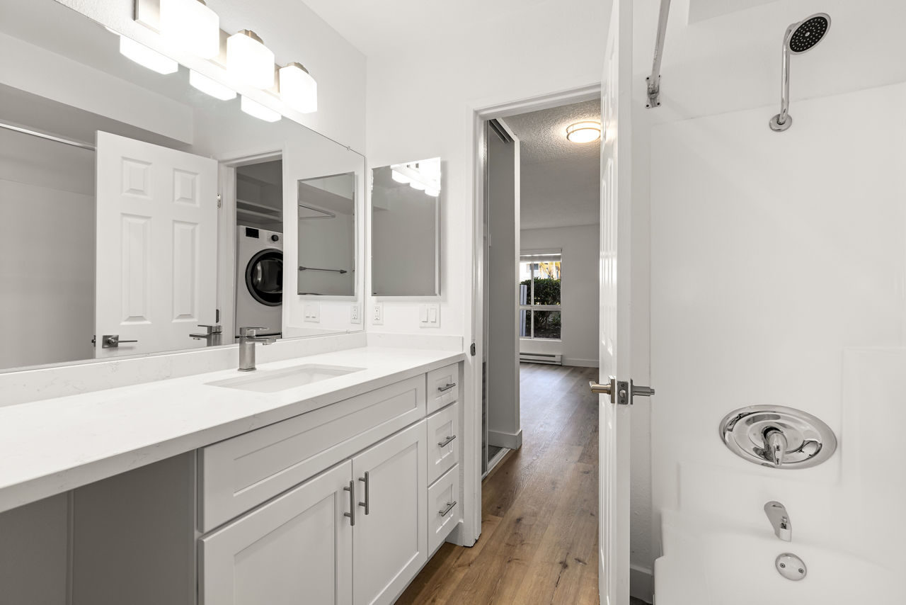 Bay - San Diego, CA - Residences