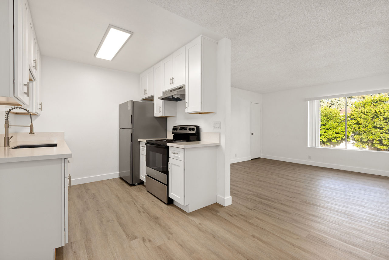 View Apartments 4 of 12