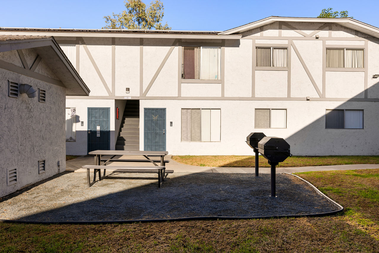 View Apartments 9 of 12
