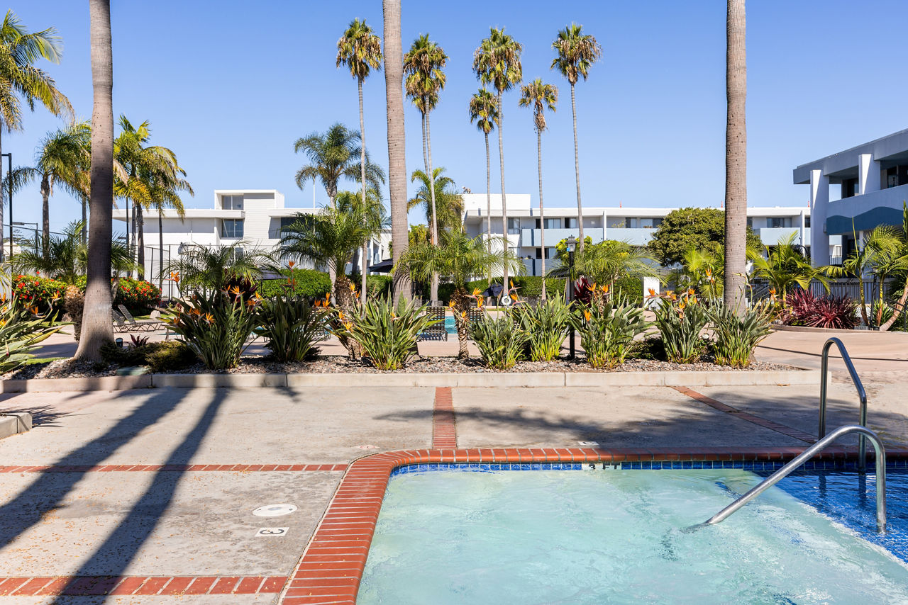 Bay Apartments - San Diego - Spa