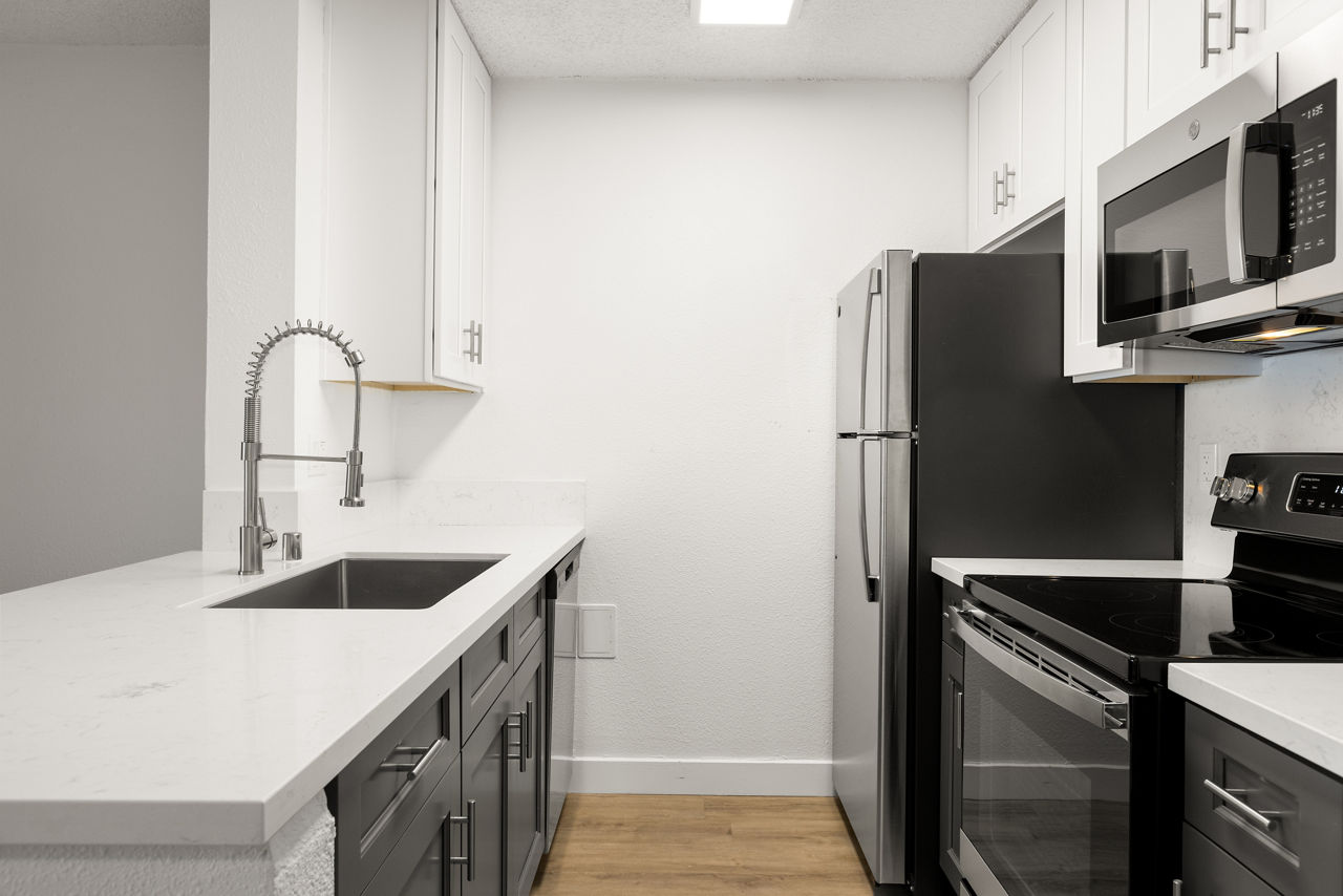 Bay Apartments - San Diego, CA