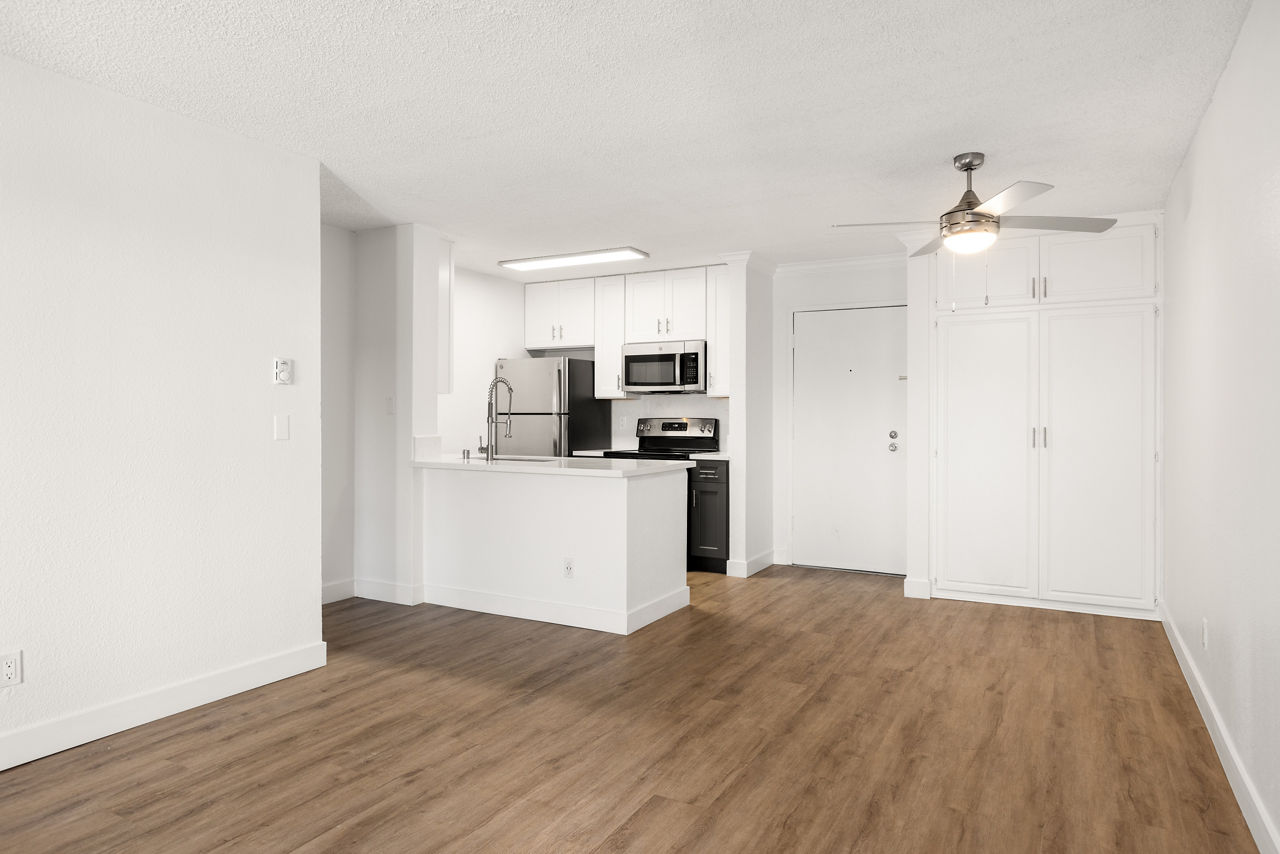 Bay Apartments - San Diego, CA