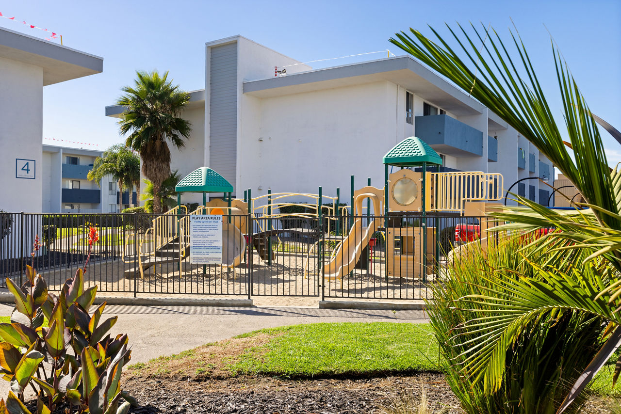 Bay Apartments - San Diego - Playground