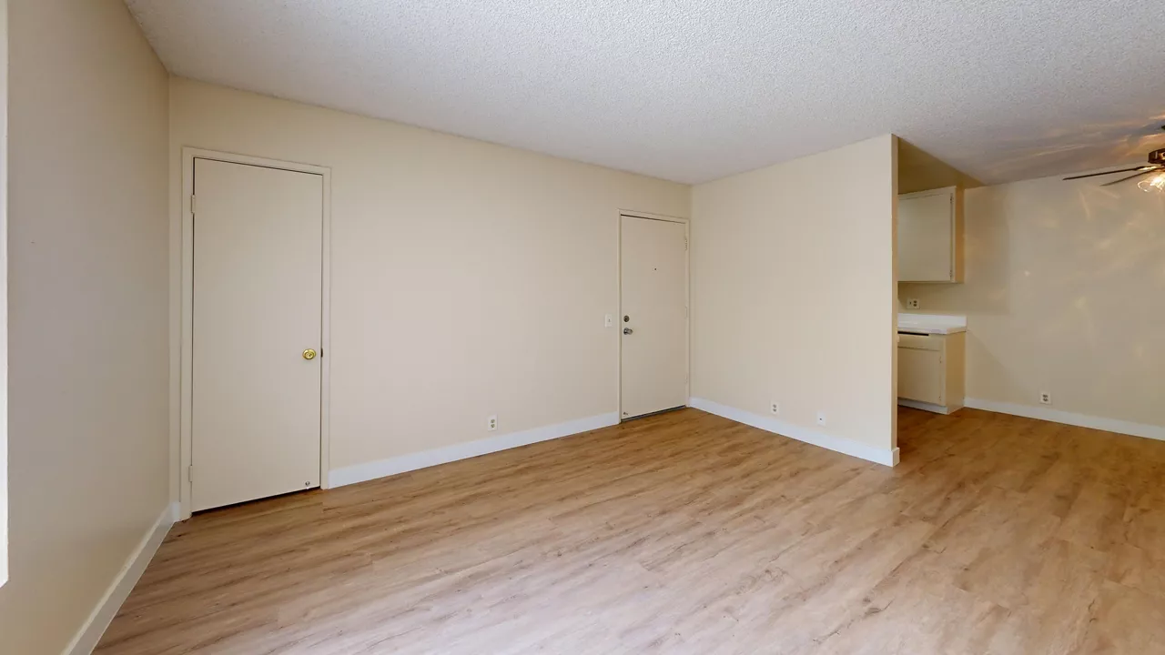 View Apartments - San Diego, CA - Dining Room