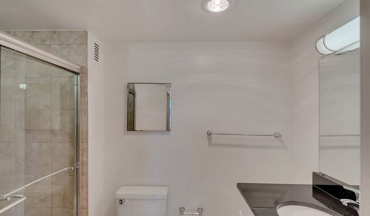 Willard Towers - Chevy Chase, MD - Bathroom