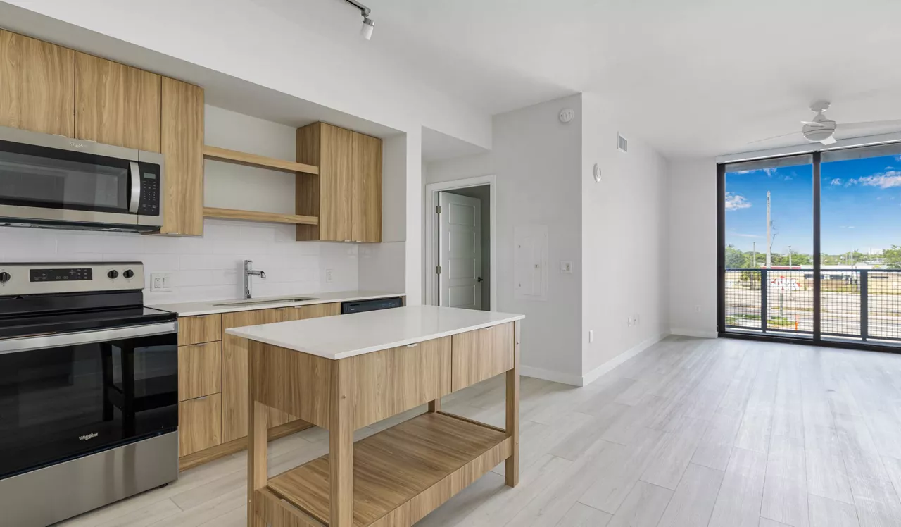 The District at Flagler Village - Fort Lauderdale, FL – Interior Kitchen