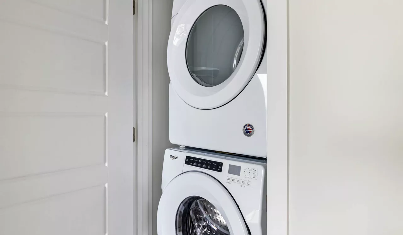 The District at Flagler Village - Fort Lauderdale, FL - Laundry