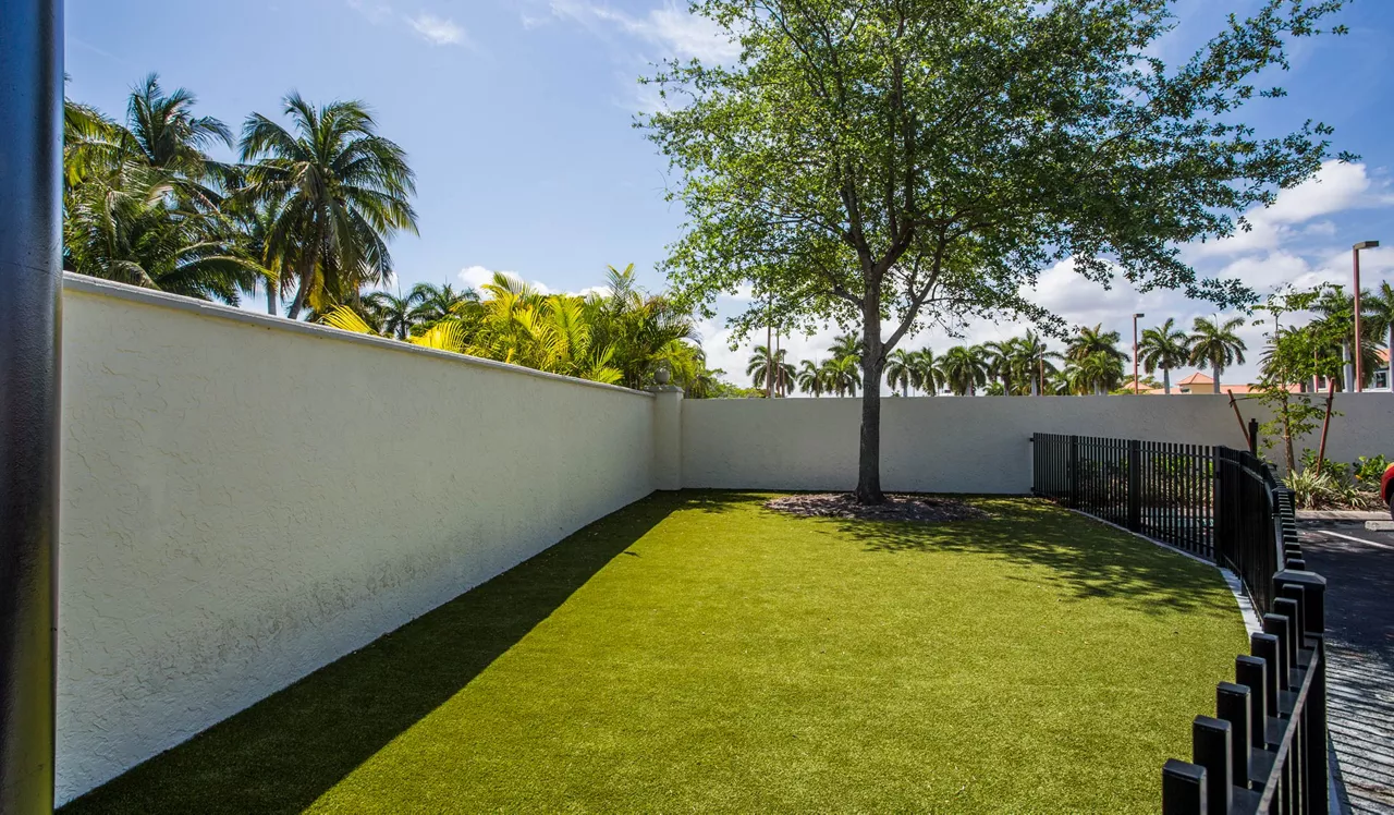 Waterways Village Apartments - Aventura, FL - dog park