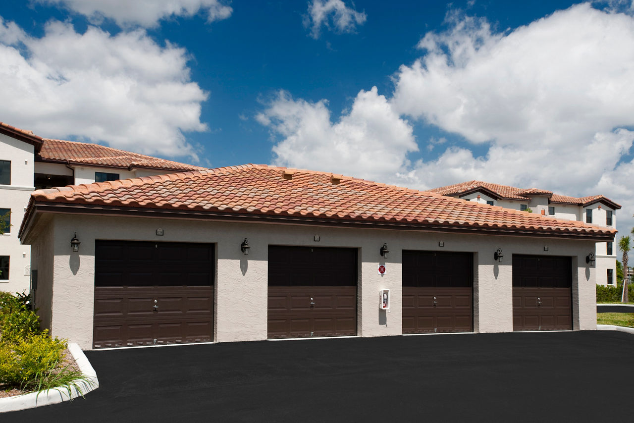 Parking at Doral View
