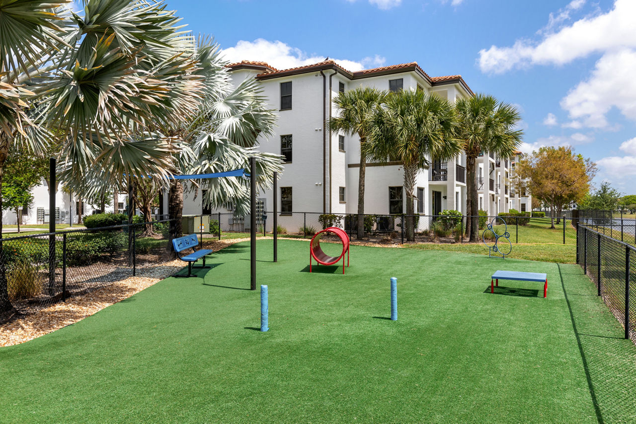Doral View – Doral, FL - Dog Park