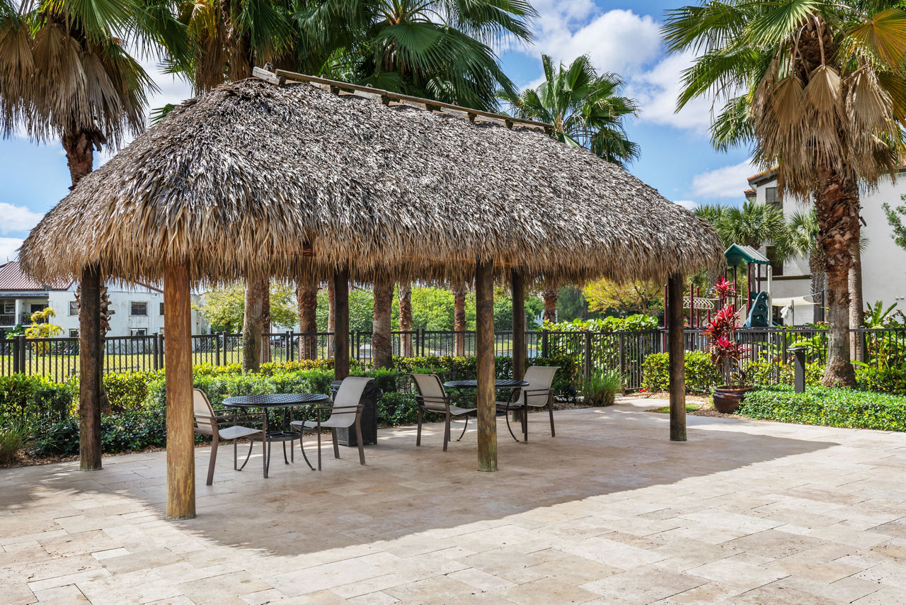 Doral View – Doral, FL - Cabana