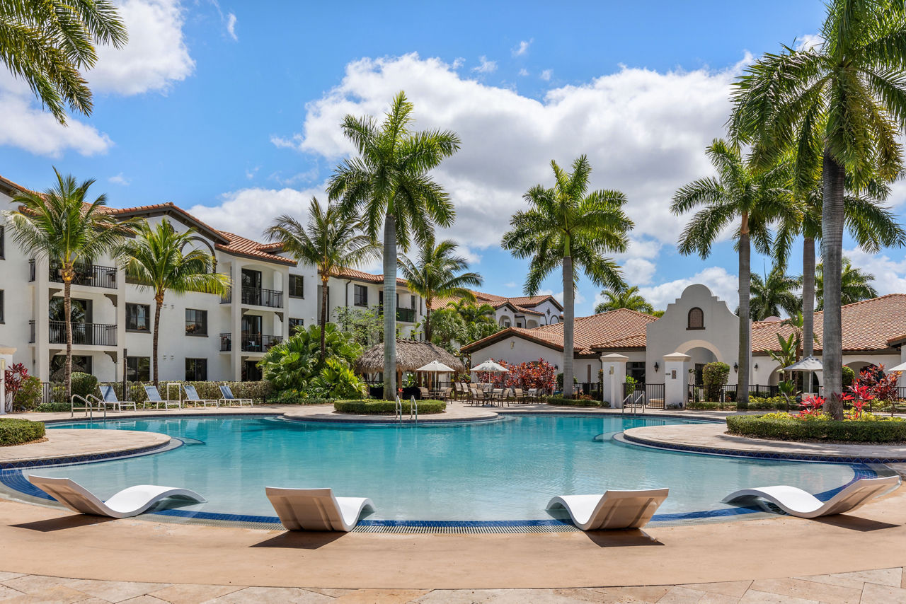 Doral View – Doral, FL - Pool