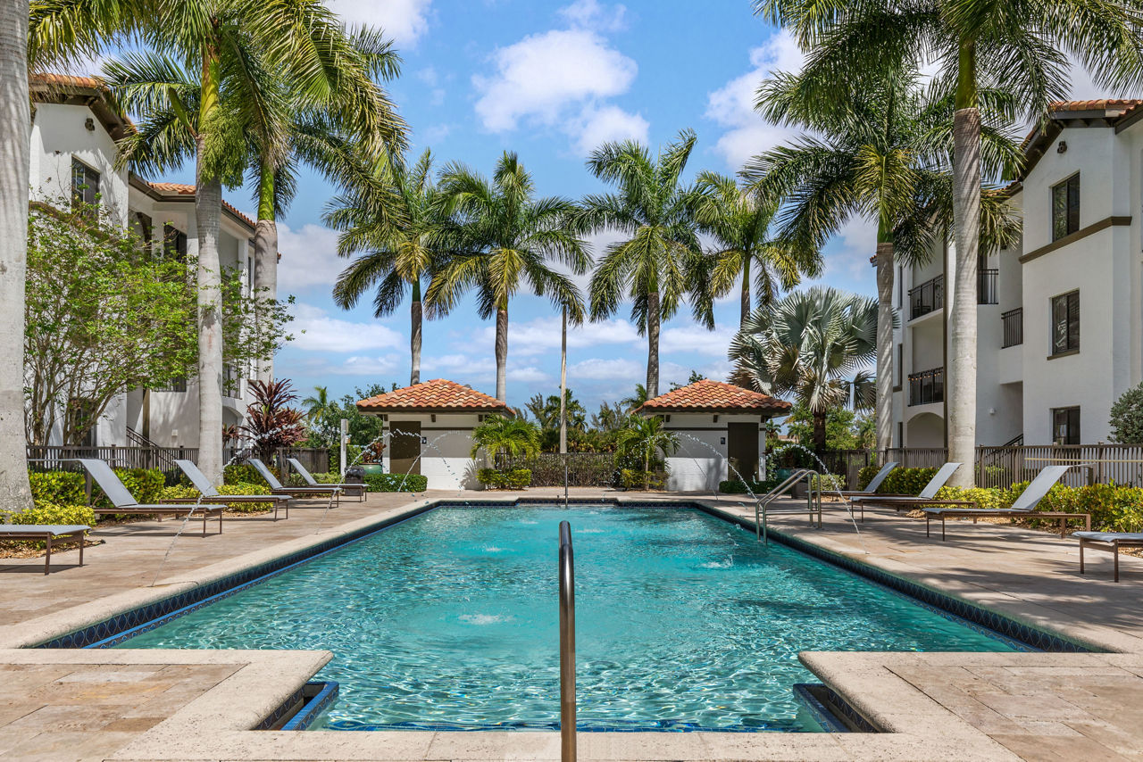 Doral View – Doral, FL - Pool