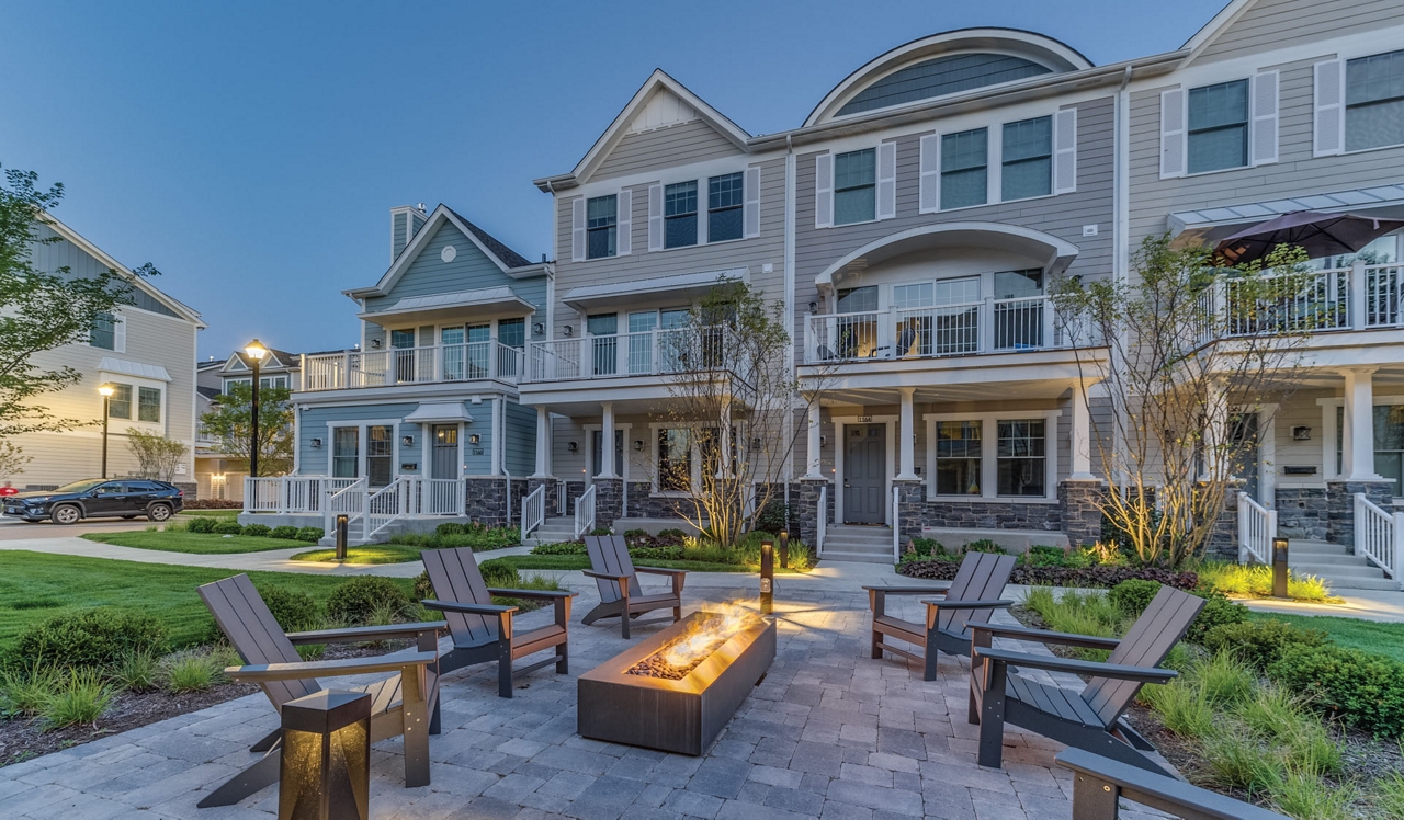 Eldridge townhomes - Elmhurst, IL - Exterior.