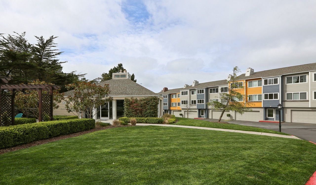 Pacifica Park - Pacifica, CA - Exterior