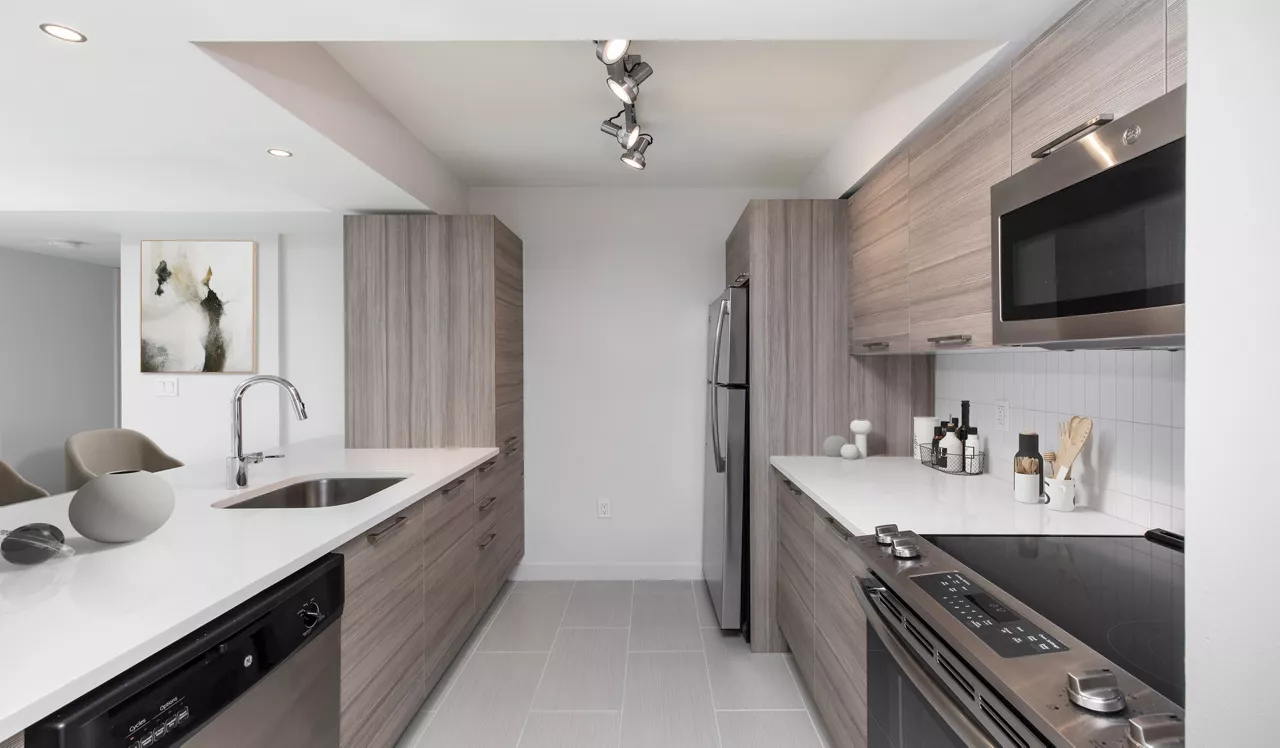 Bay Parc - Miami, FL - Kitchen