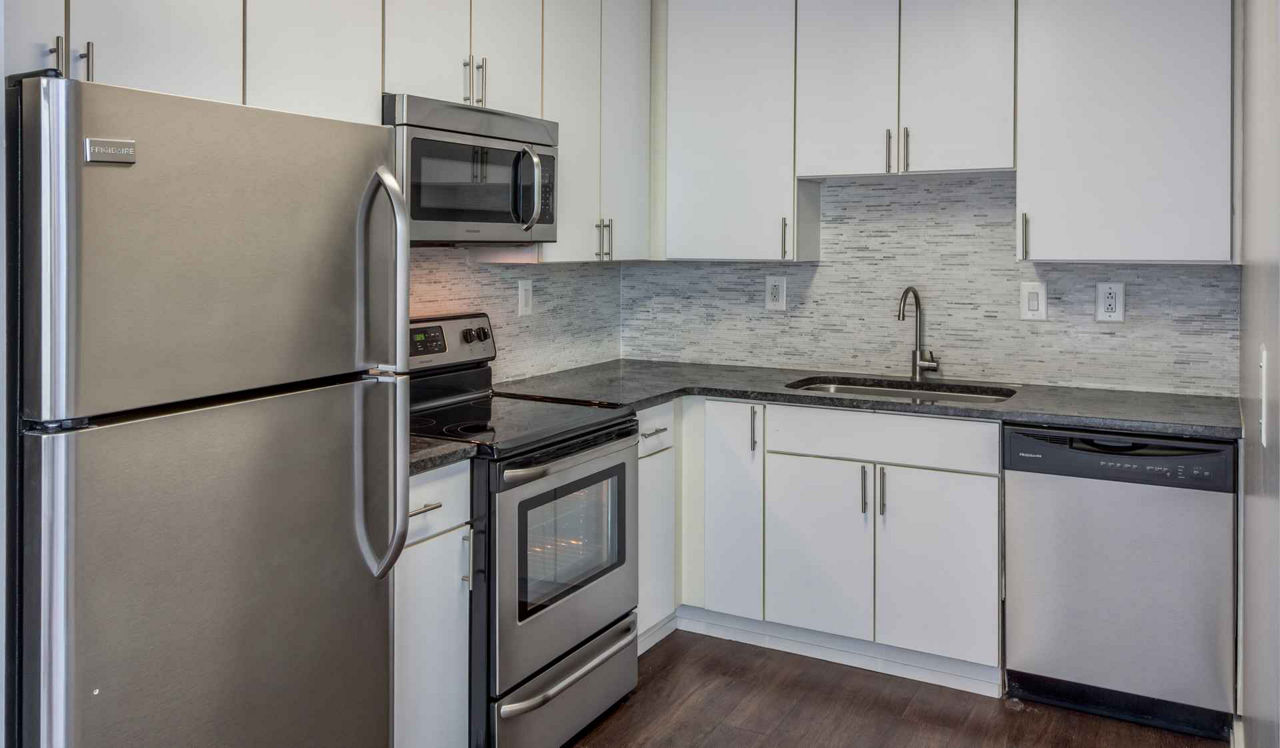Locust on the Park - Philadelphia, PA - Interior Kitchen