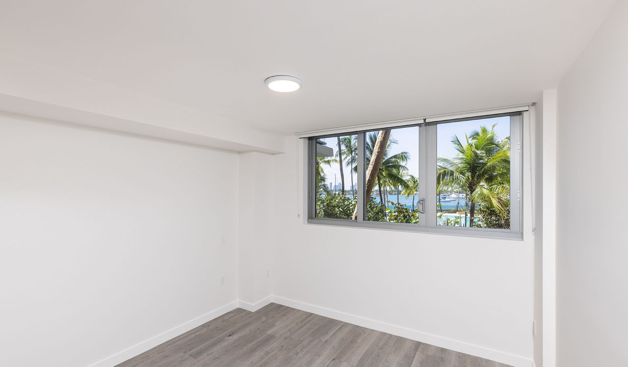 Flamingo Point - Miami, FL - The Horizon Interior Bedroom