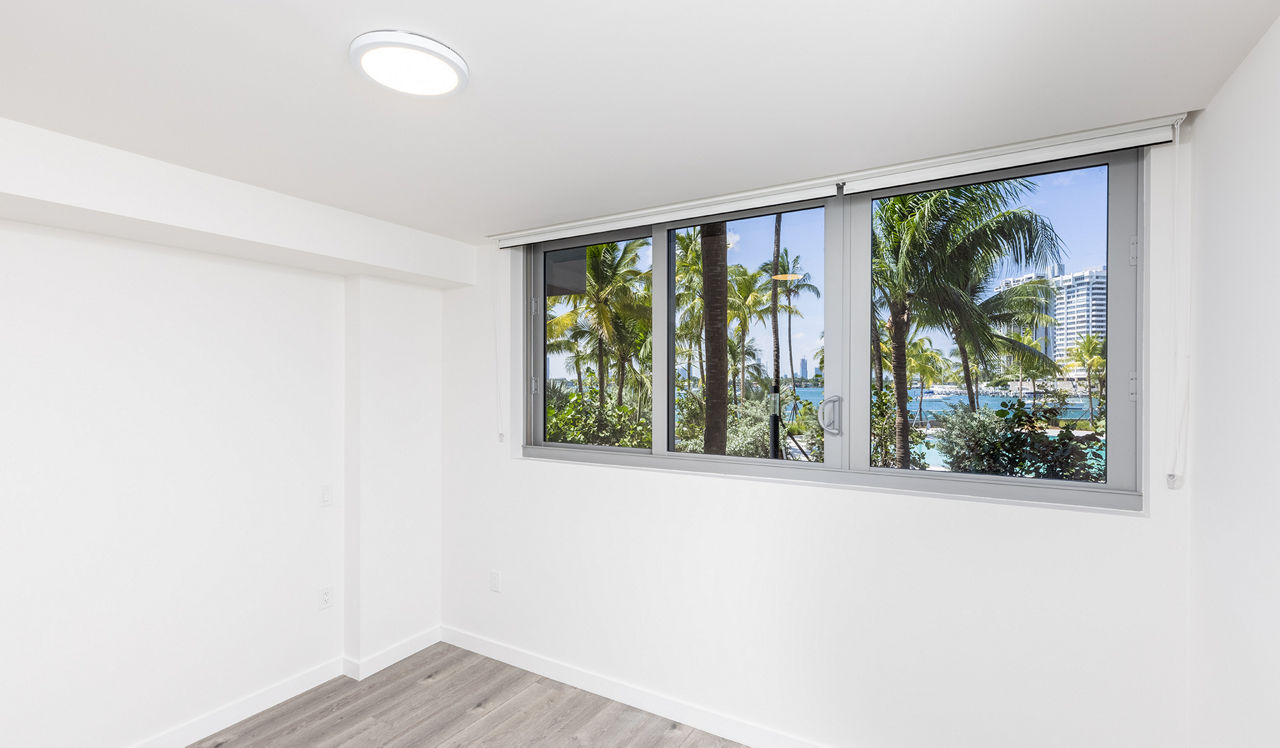 Flamingo Point - Miami, FL - The Horizon Interior Bedroom