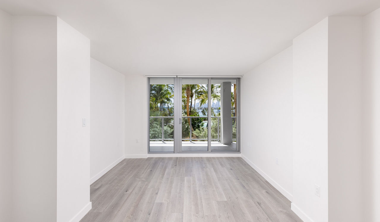 Flamingo Point - Miami, FL -  The Horizon Interior Living room