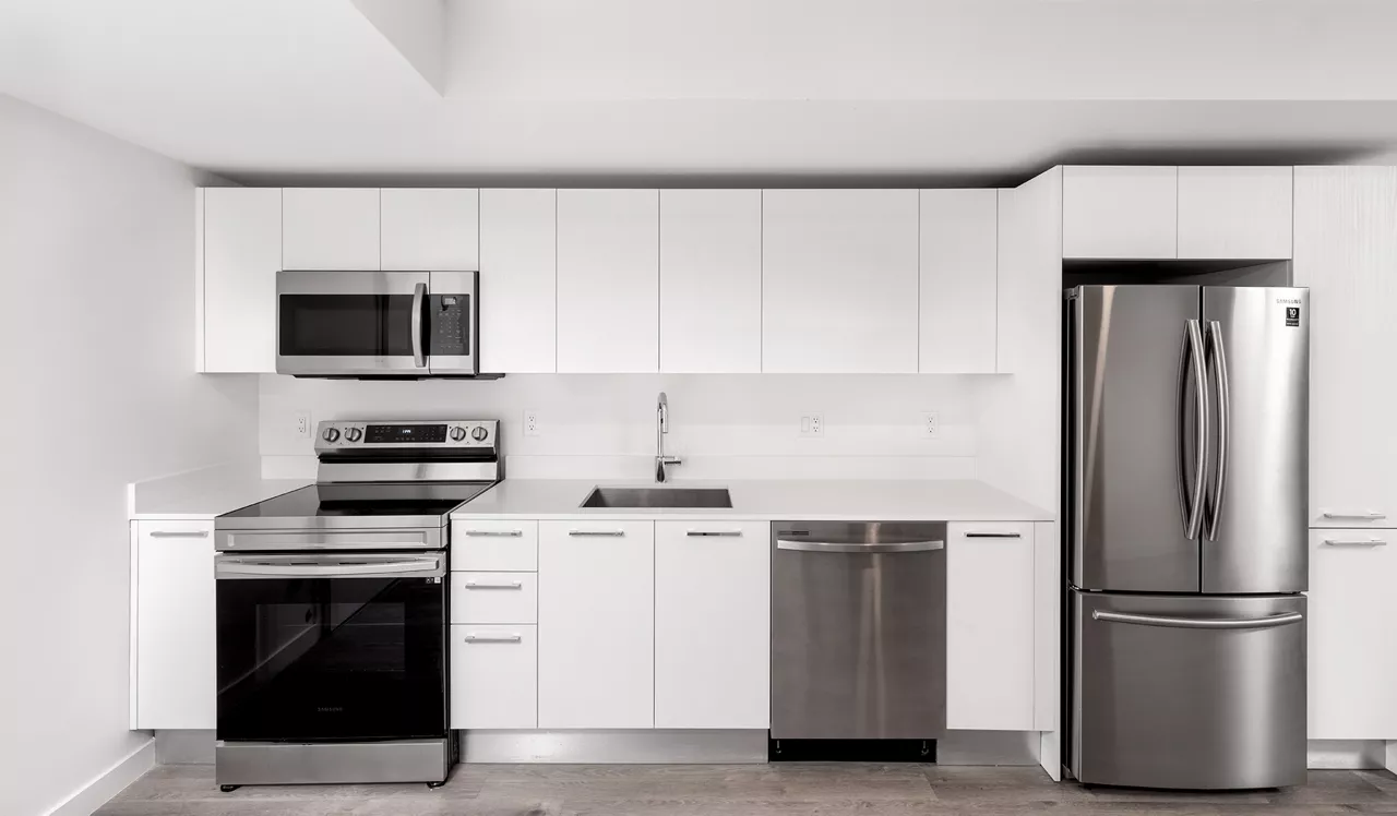 Flamingo Point - Miami, FL - The Horizon 2B Kitchen
