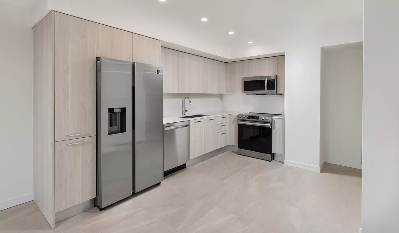 Flamingo Point - Miami, FL - Kitchen