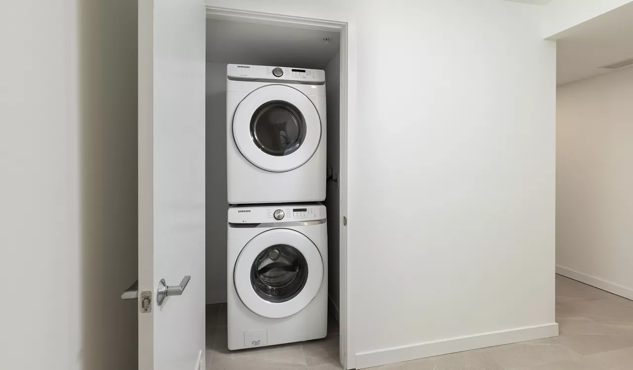 Flamingo Point - Miami, FL - Laundry