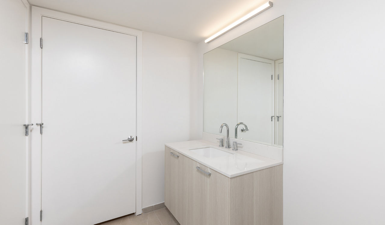 Flamingo Point - Miami, FL - Bathroom