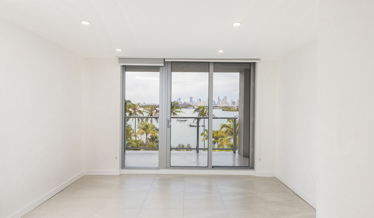 Flamingo Point - Miami, FL - Bedroom