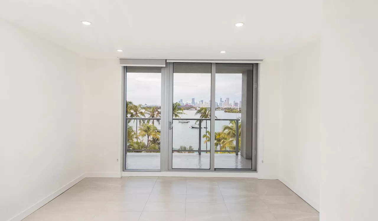Flamingo Point - Miami, FL - Bedroom
